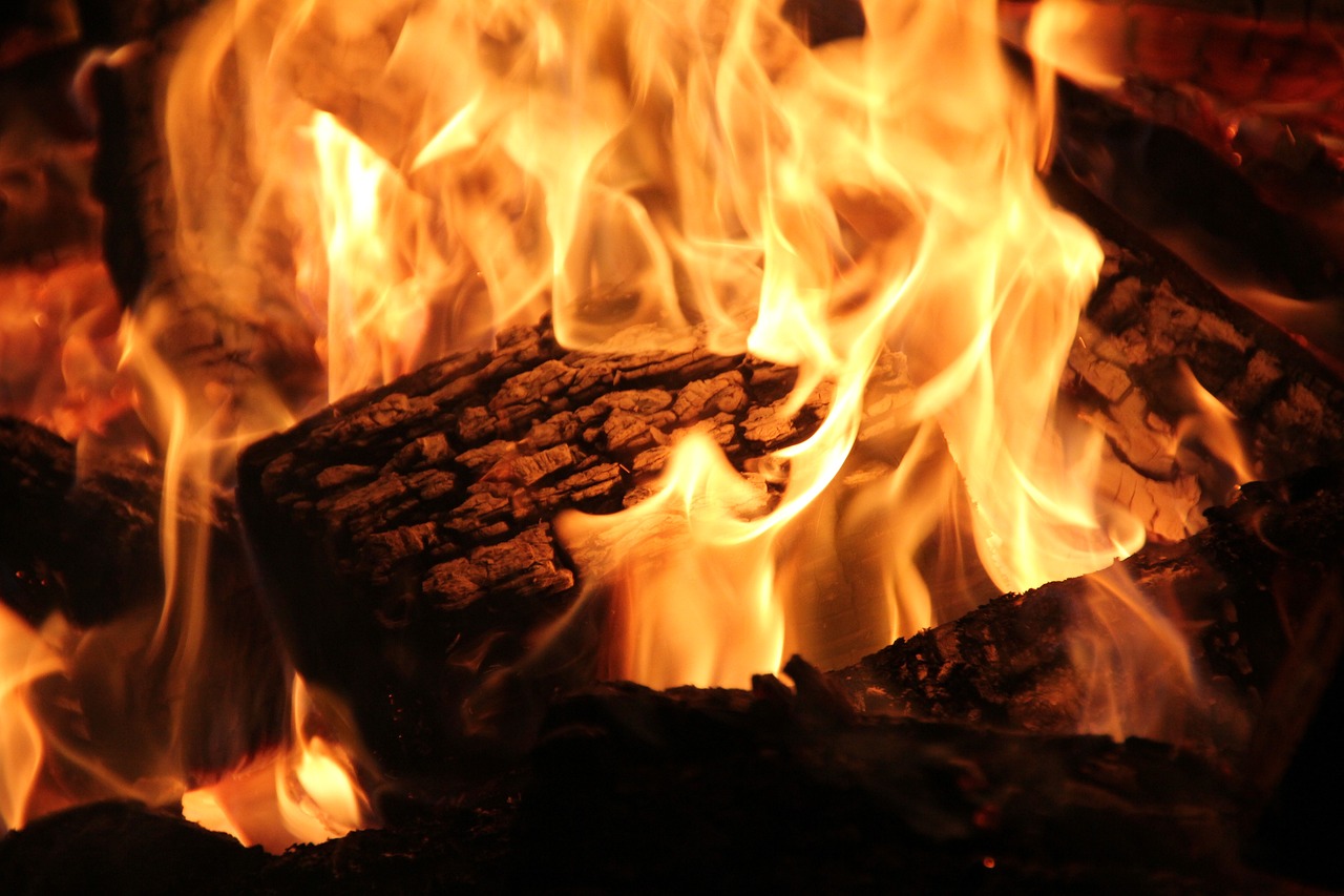 Expert Fireplace Cleaning in Fox Lake, IL Professional Fireplace Cleaning Services In Fox Lake Illinois